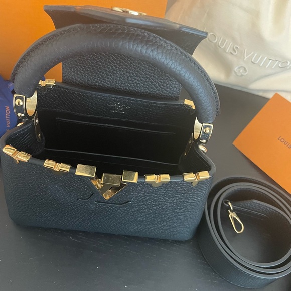 🎉Price Drop🎉 Limited Louis Vuitton Limited Mini - Picture 5 of 7